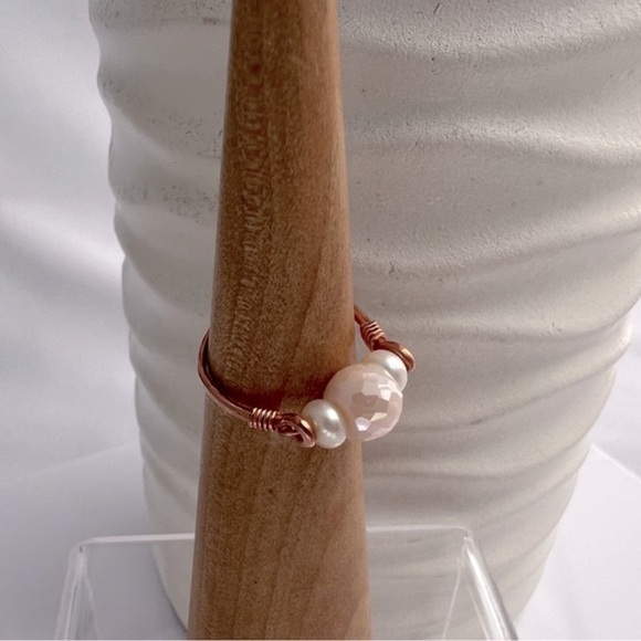 Freshwater Pearls & Pink Glass Beaded Copper Ring - Picture 11 of 15